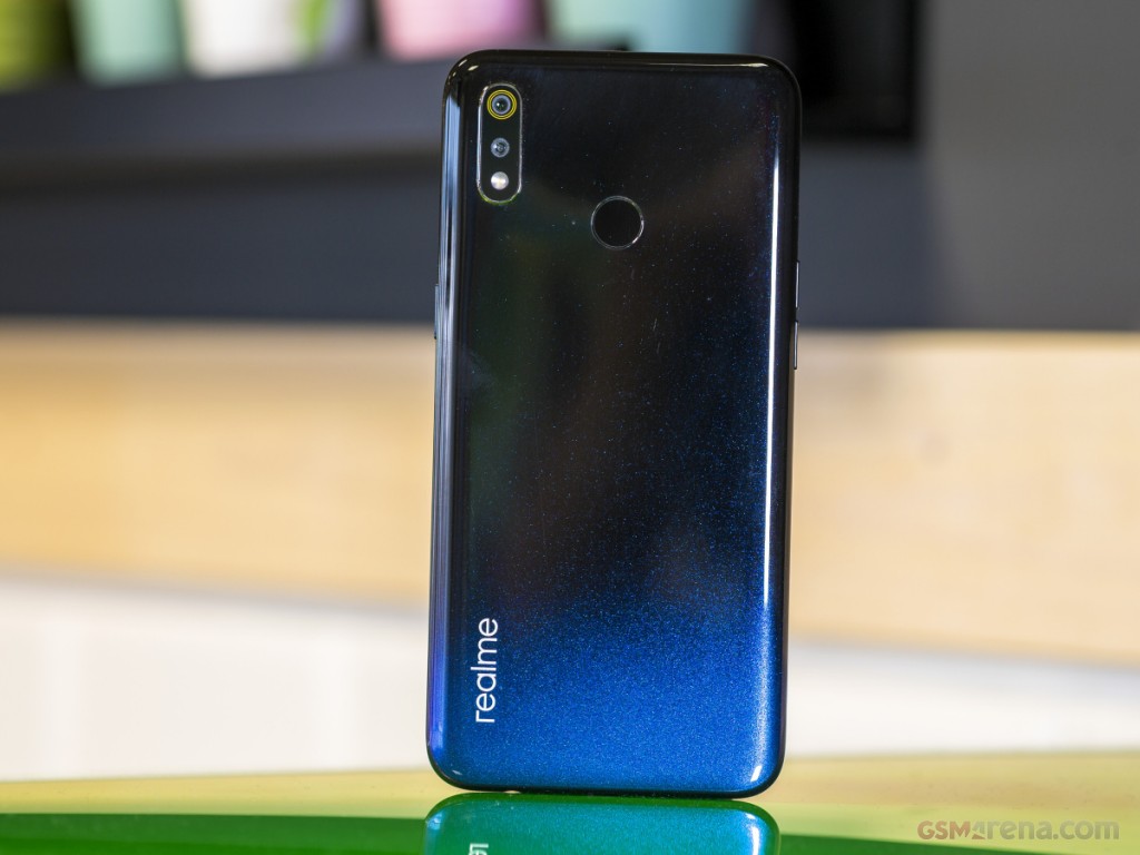 Realme 3 hands-on photo 7