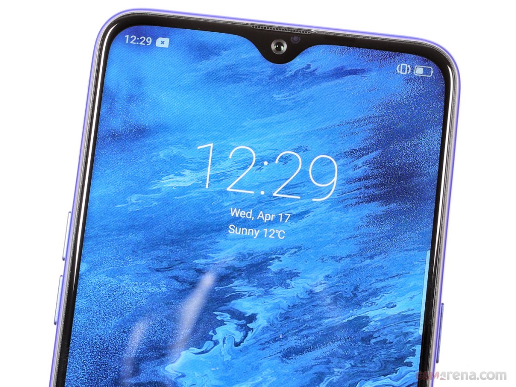 Realme 3 Pro hands-on photo 3
