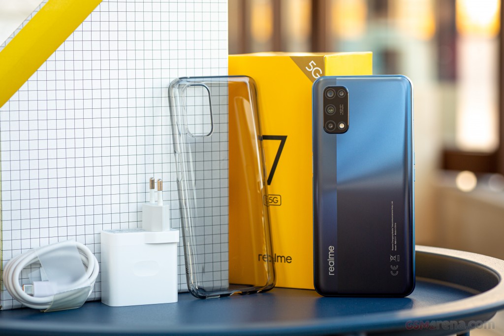 Realme 7 5G hands-on photo 1