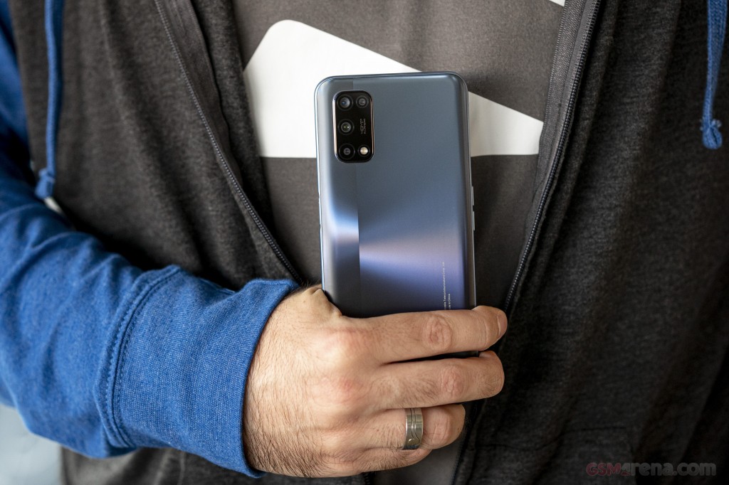 Realme 7 5G hands-on photo 16