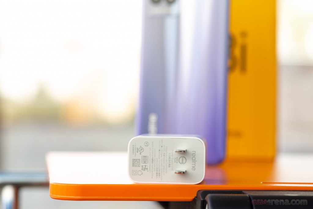 Realme 8i hands-on photo 2