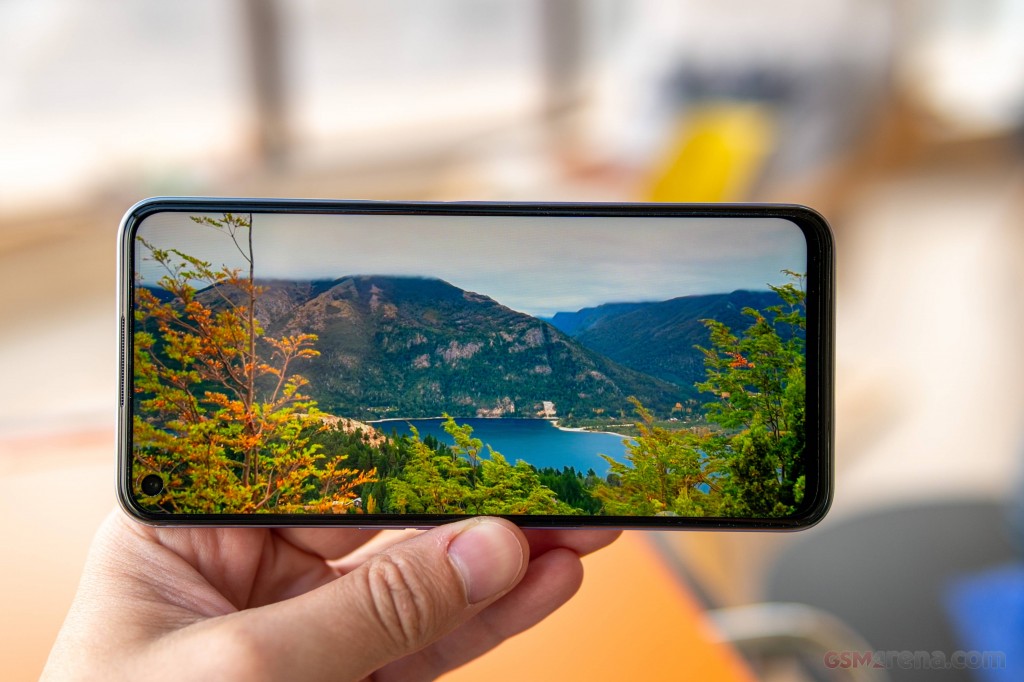 Realme 8i hands-on photo 23