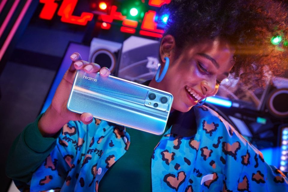 Realme 9 Pro view 32