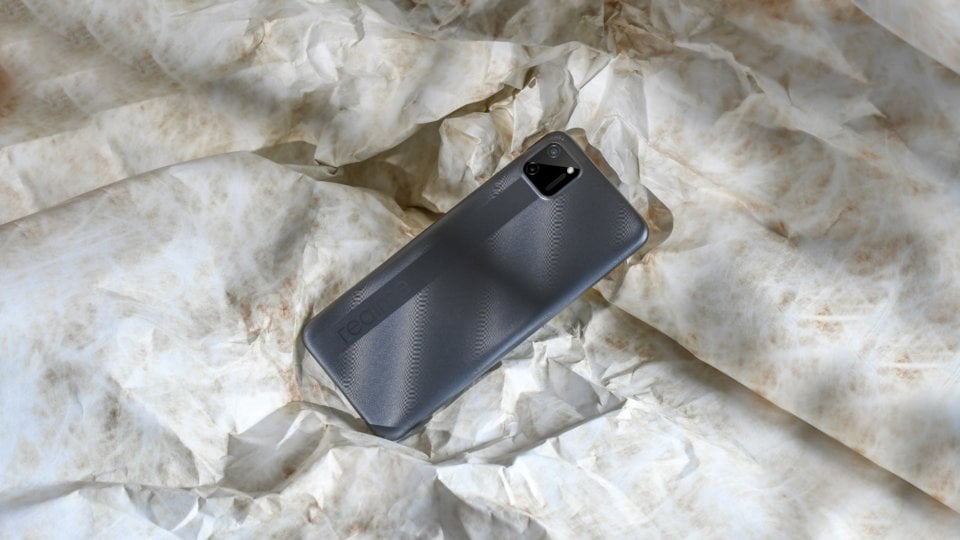 Realme C11 view 19