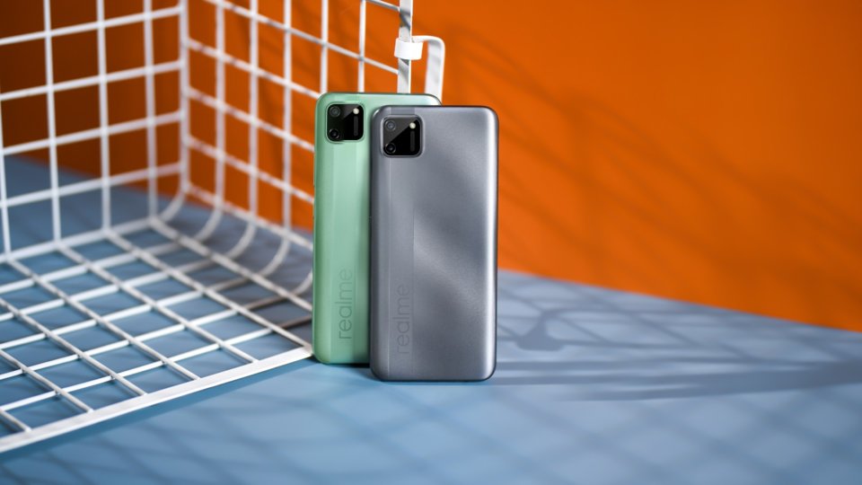 Realme C11 view 27