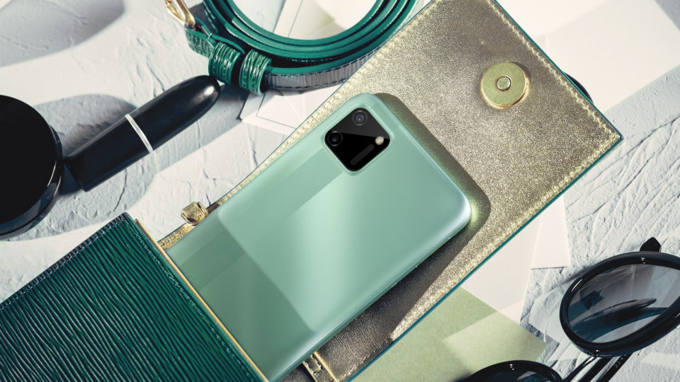 Realme C11 view 32
