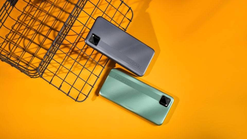 Realme C11 view 38