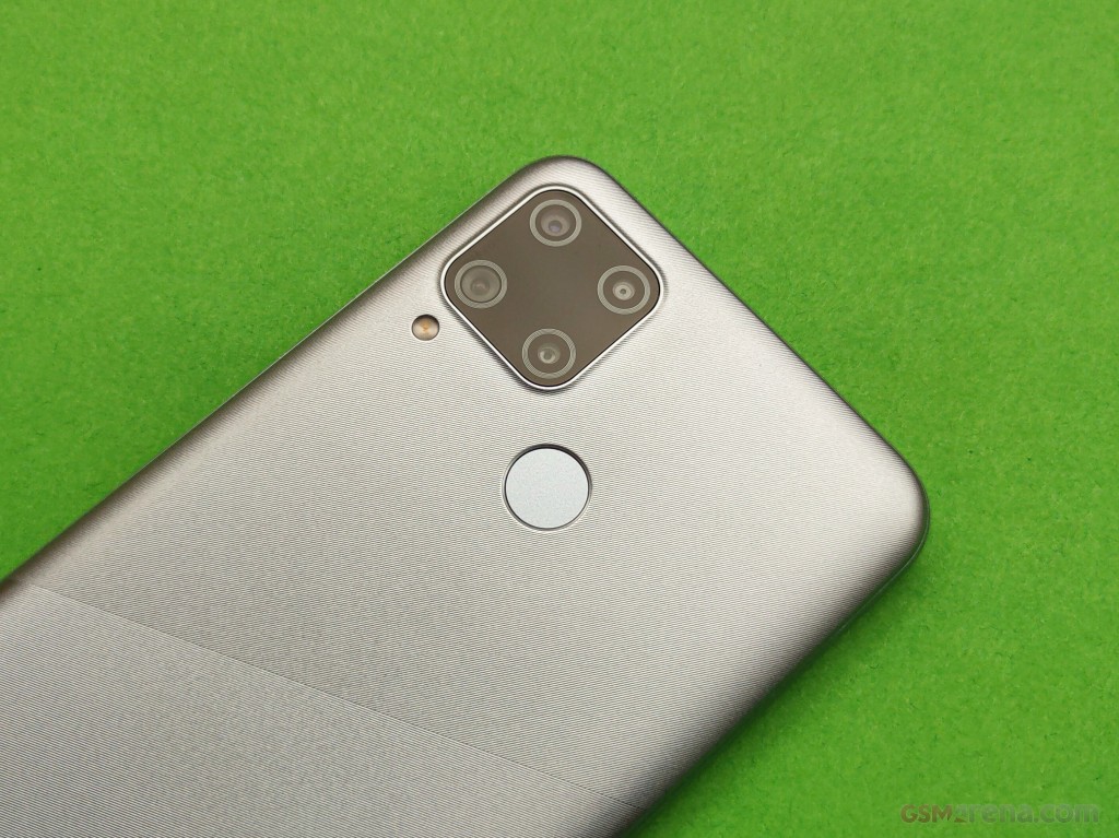 Realme C15 hands-on photo 3