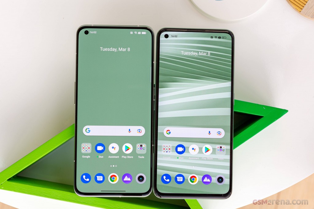 Realme GT2 hands-on photo 4