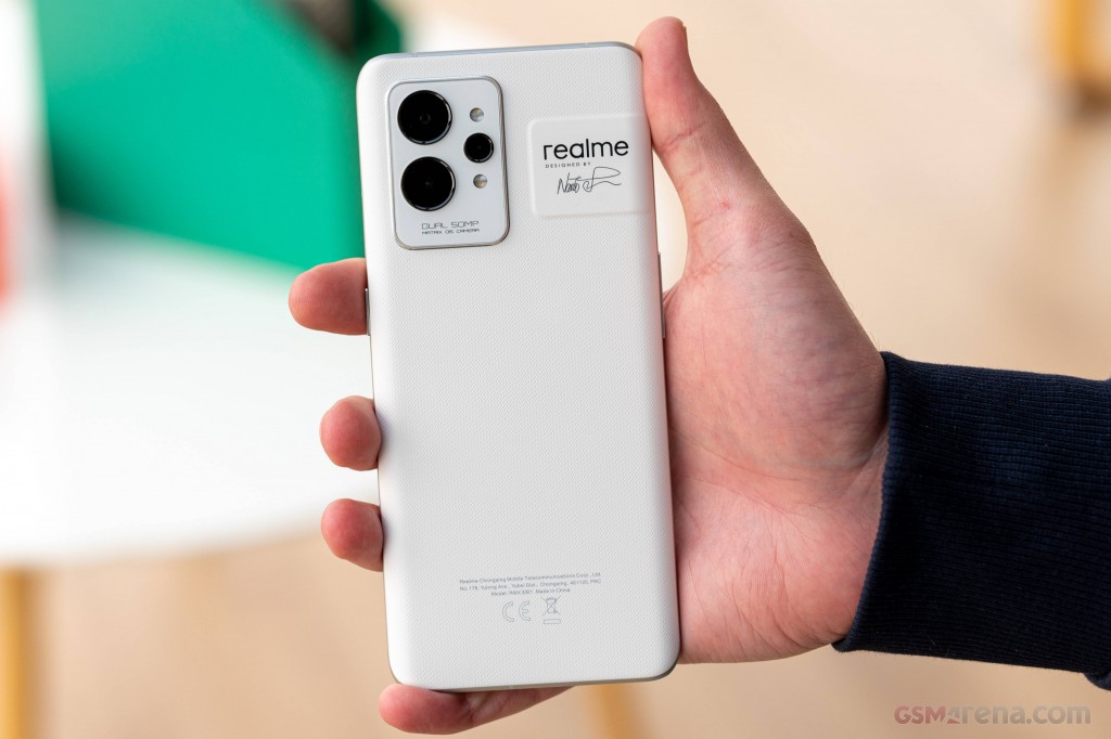 Realme GT2 Pro hands-on photo 12