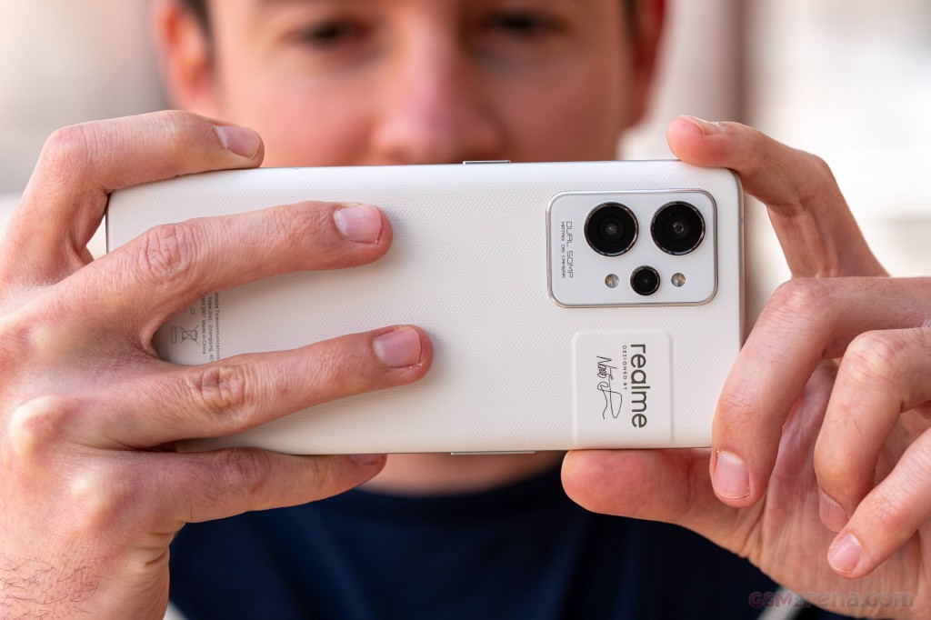 Realme GT2 Pro hands-on photo 14