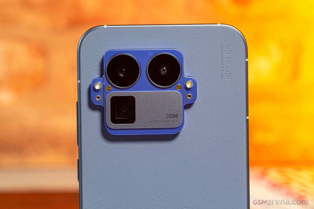 Realme GT 8 Pro hands-on photo 10