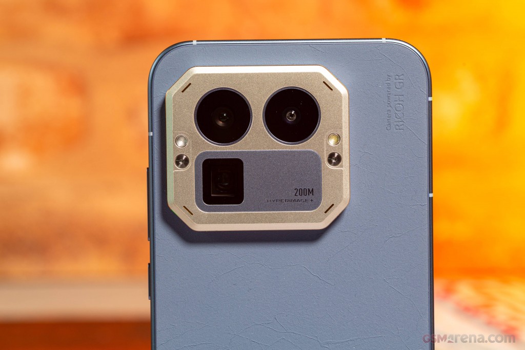Realme GT 8 Pro hands-on photo 14