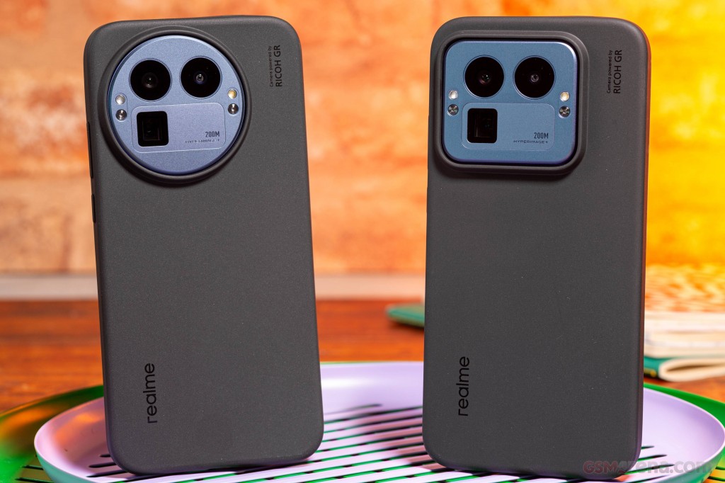 Realme GT 8 Pro hands-on photo 17