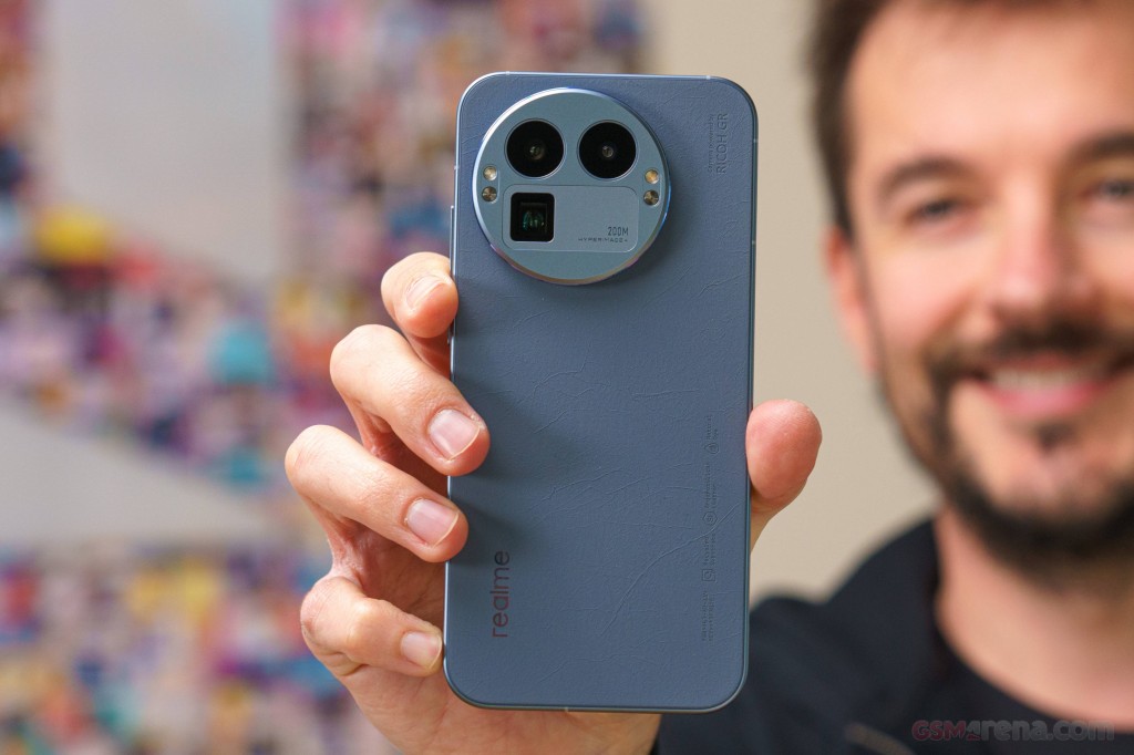 Realme GT 8 Pro hands-on photo 28