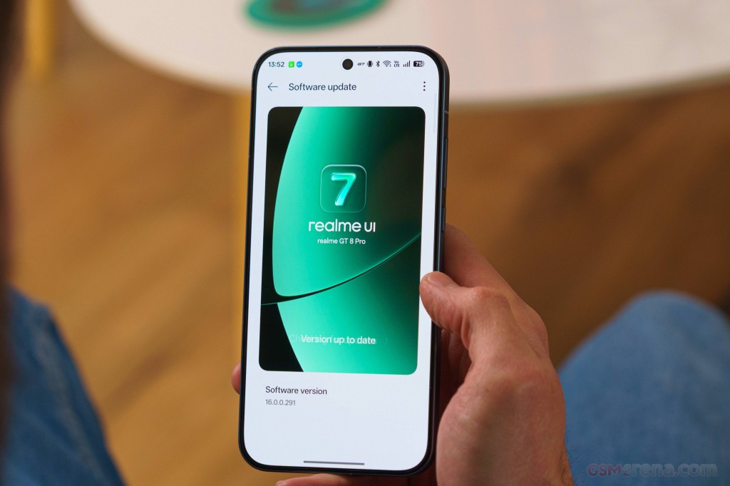 Realme GT 8 Pro hands-on photo 36