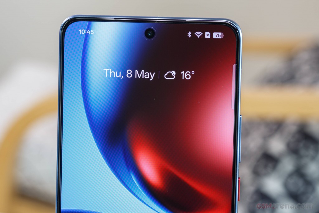 Realme GT 7 hands-on photo 7