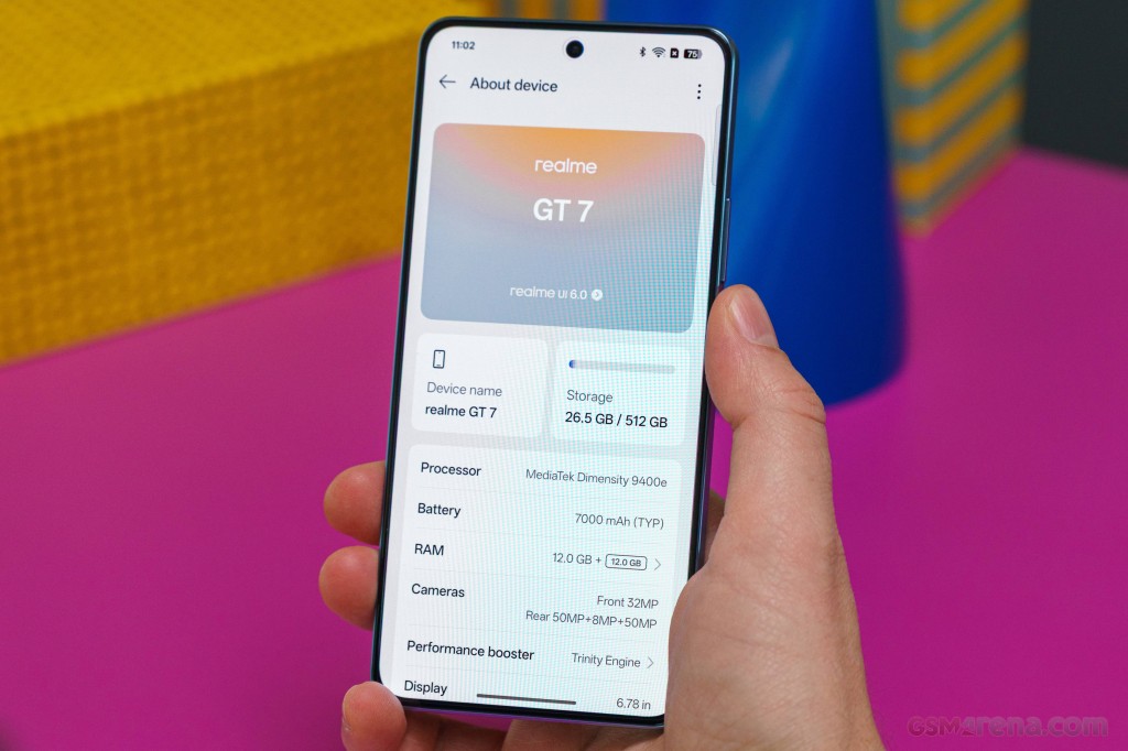 Realme GT 7 hands-on photo 18