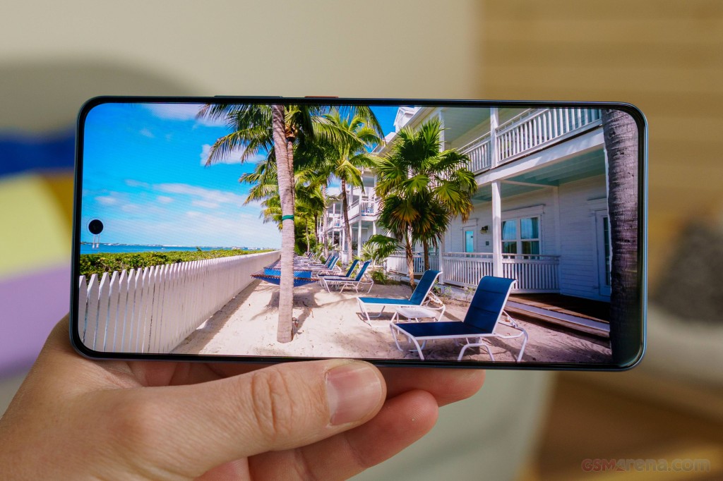 Realme GT 7 hands-on photo 24