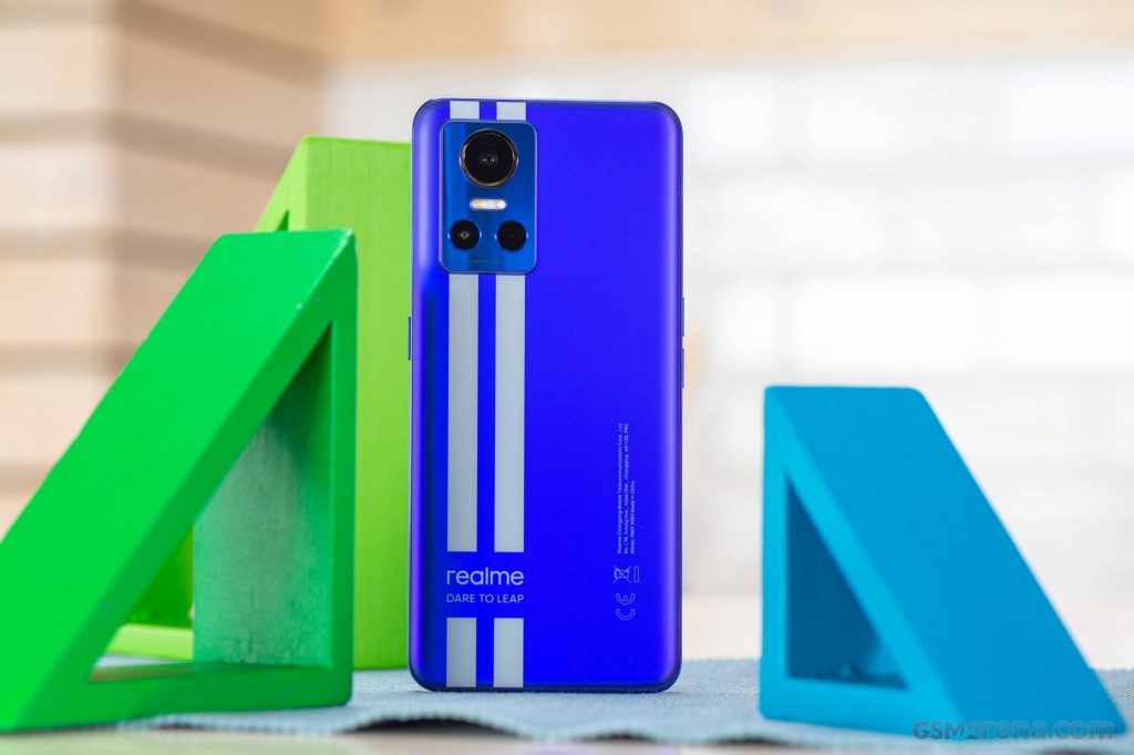 Realme GT Neo 3 150W hands-on photo 3