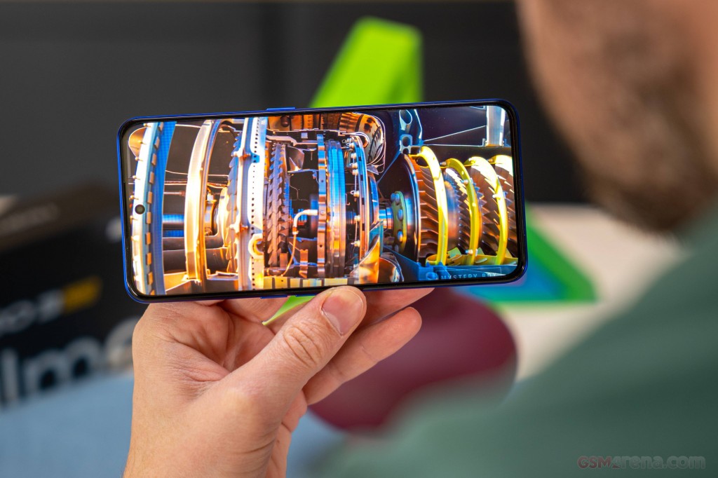 Realme GT Neo 3 150W hands-on photo 21
