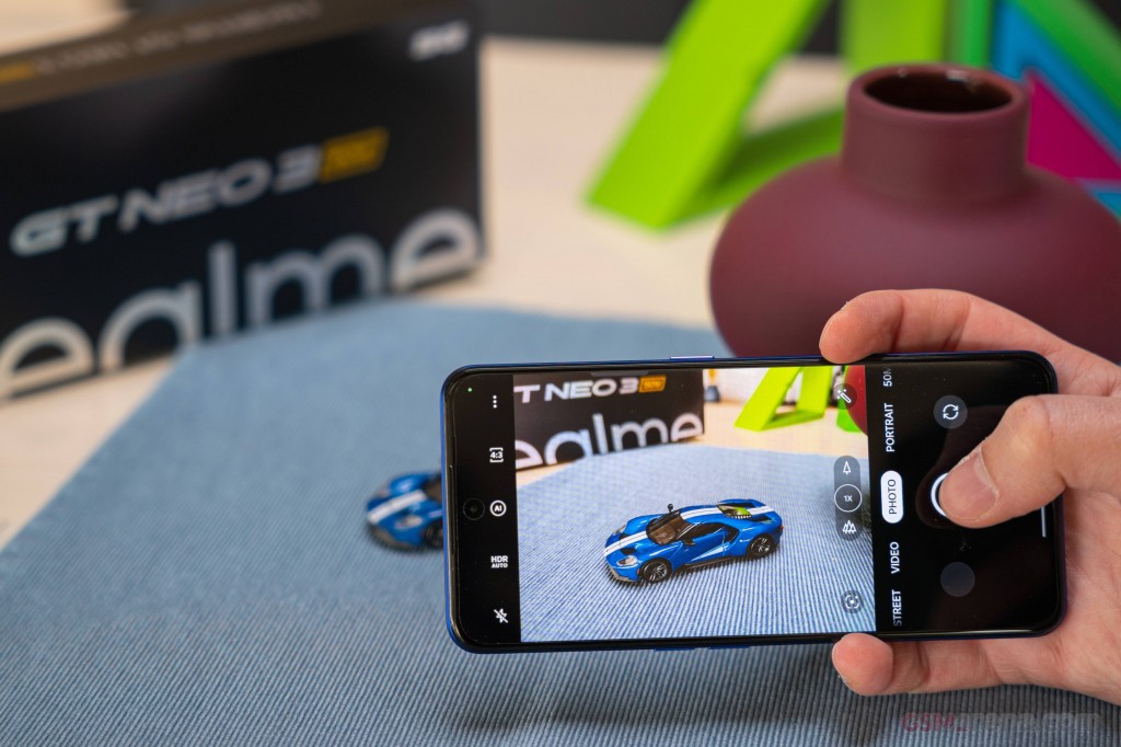 Realme GT Neo 3 150W hands-on photo 22