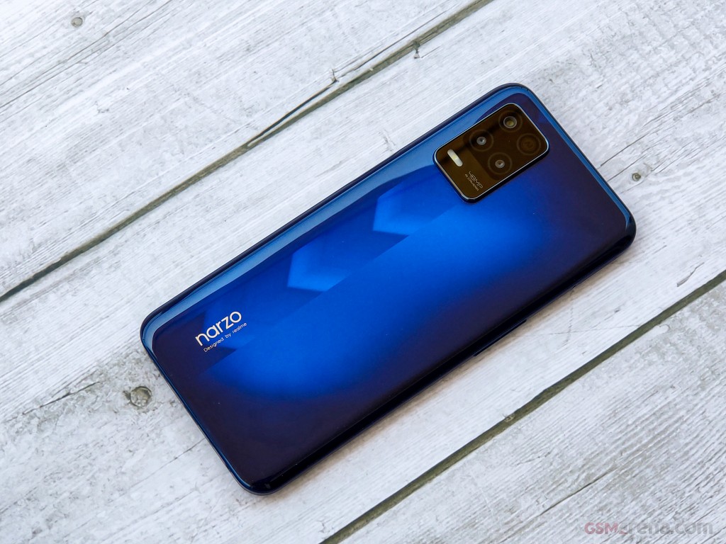 Realme Narzo 30 5G hands-on photo 2