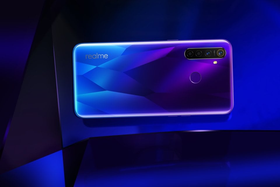 Realme Q view 10