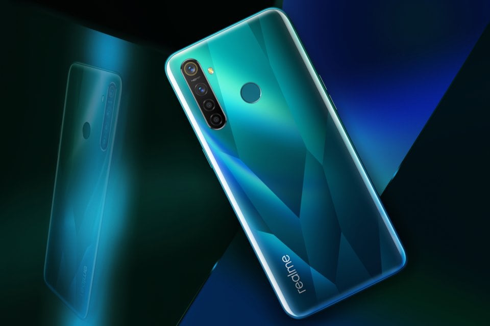 Realme Q view 11