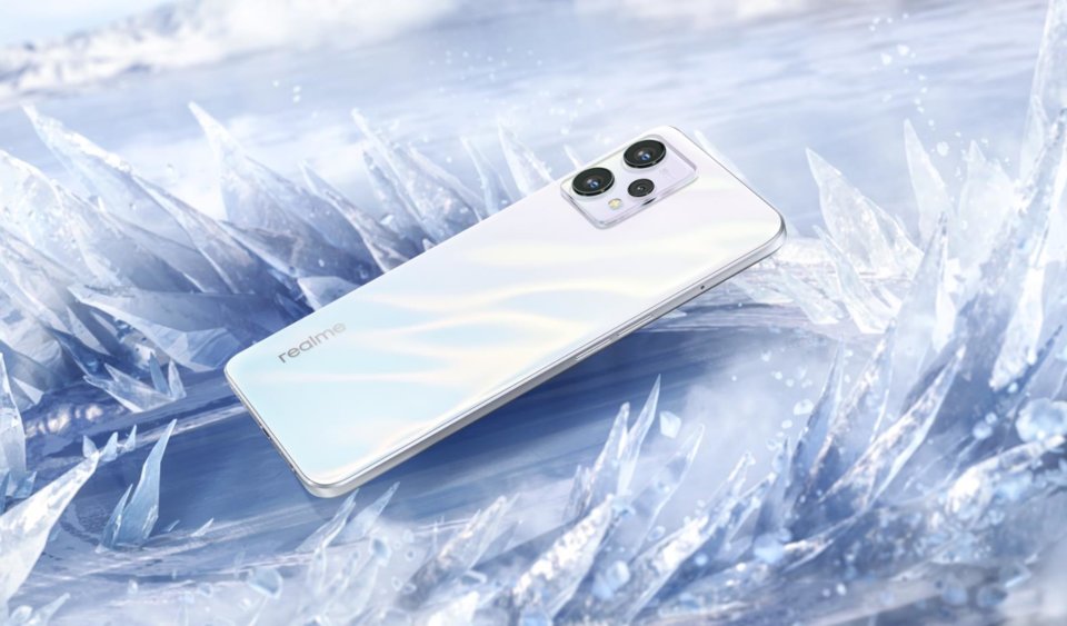Realme Q5 view 29