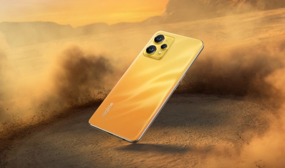 Realme Q5 view 30