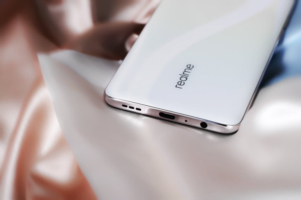 Realme X view 9