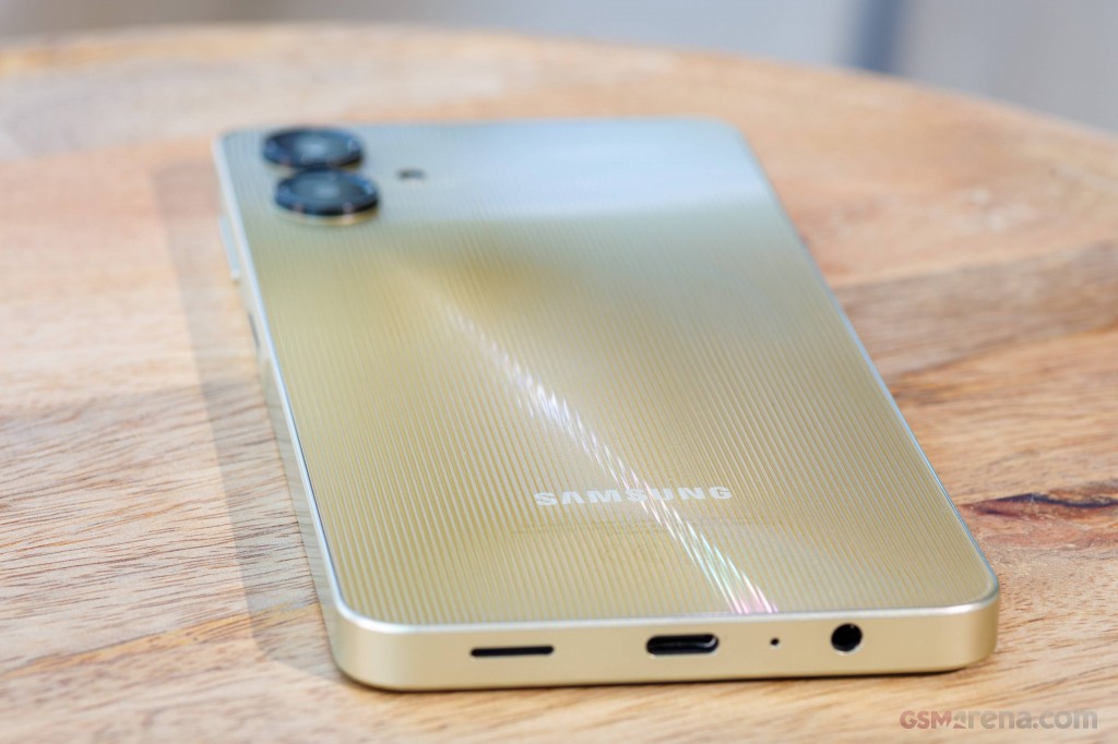 Samsung Galaxy A06 hands-on photo 10