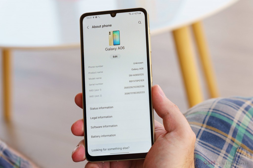 Samsung Galaxy A06 hands-on photo 17