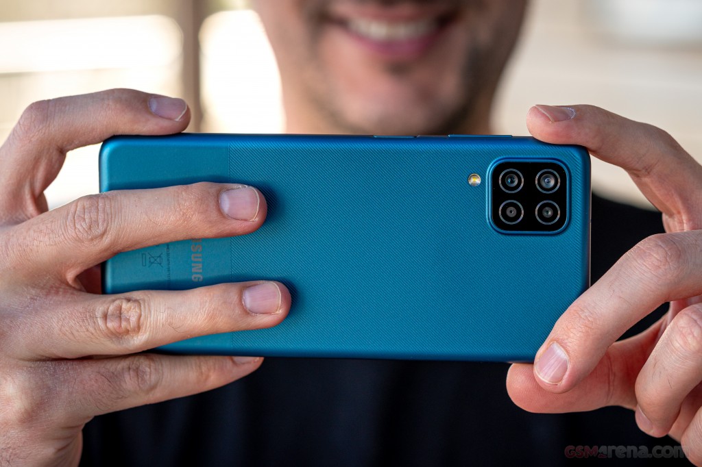 Samsung Galaxy A12 hands-on photo 19