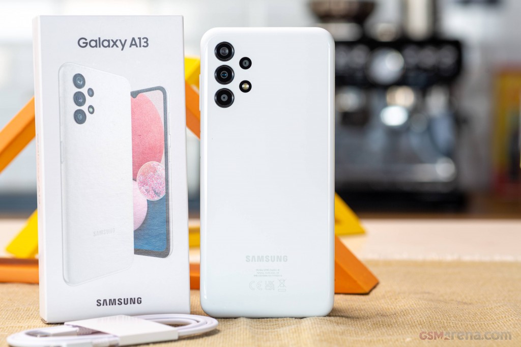 Samsung Galaxy A13 hands-on photo 1