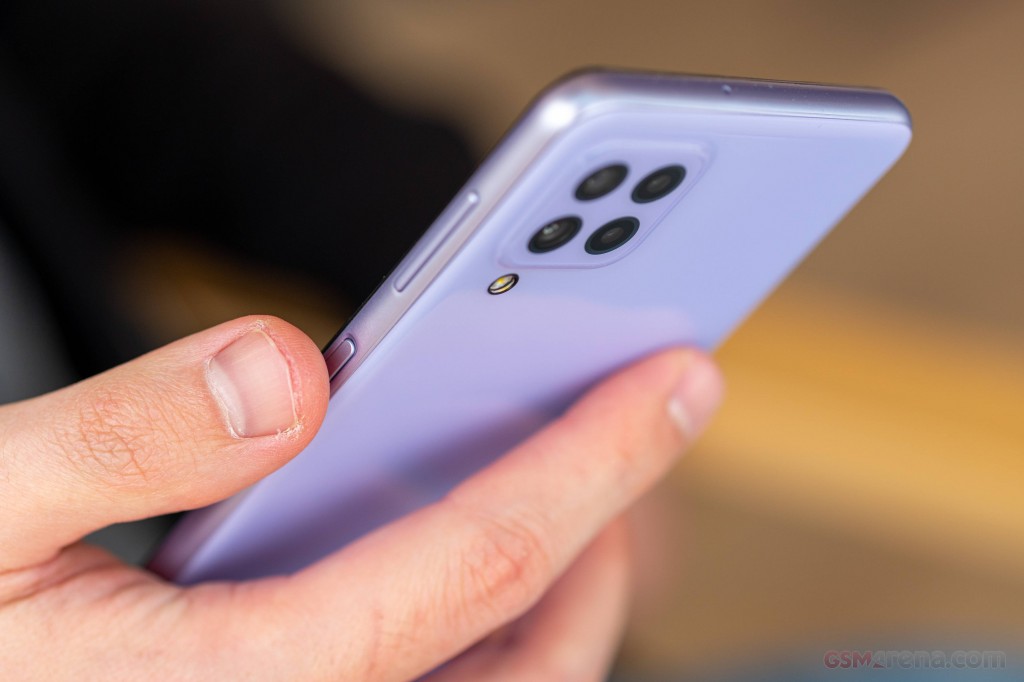 Samsung Galaxy A22 hands-on photo 17