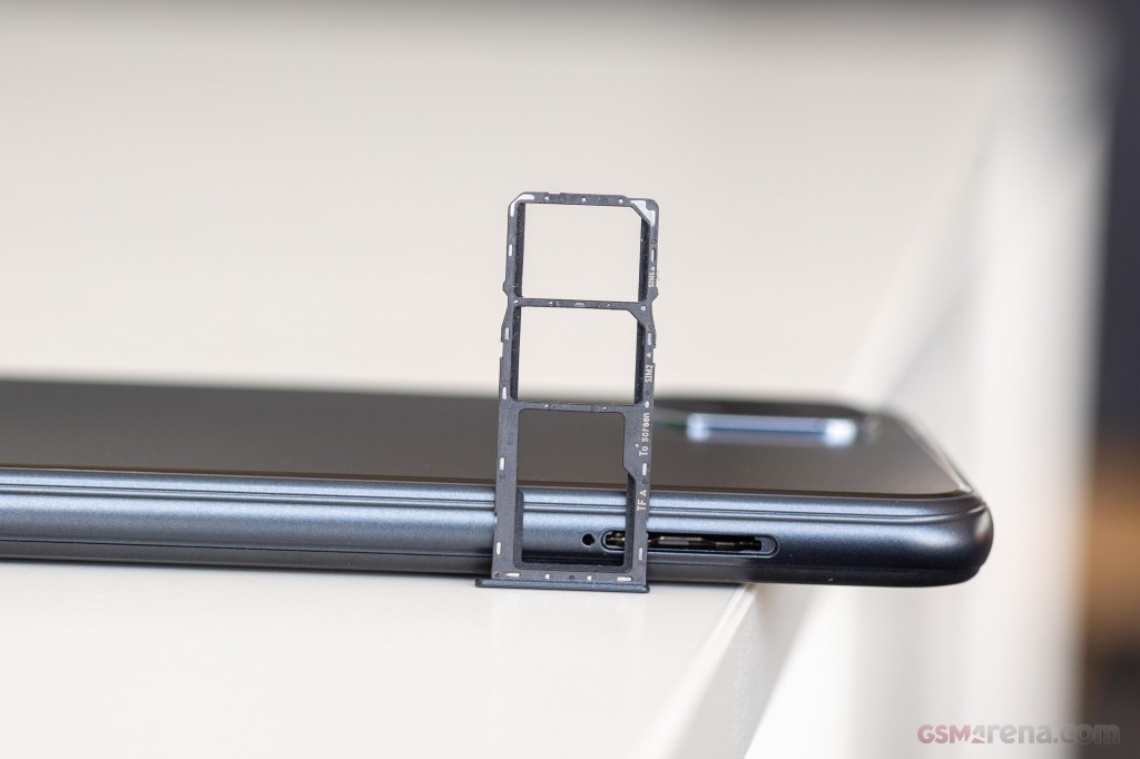 Samsung Galaxy A22 5G hands-on photo 1
