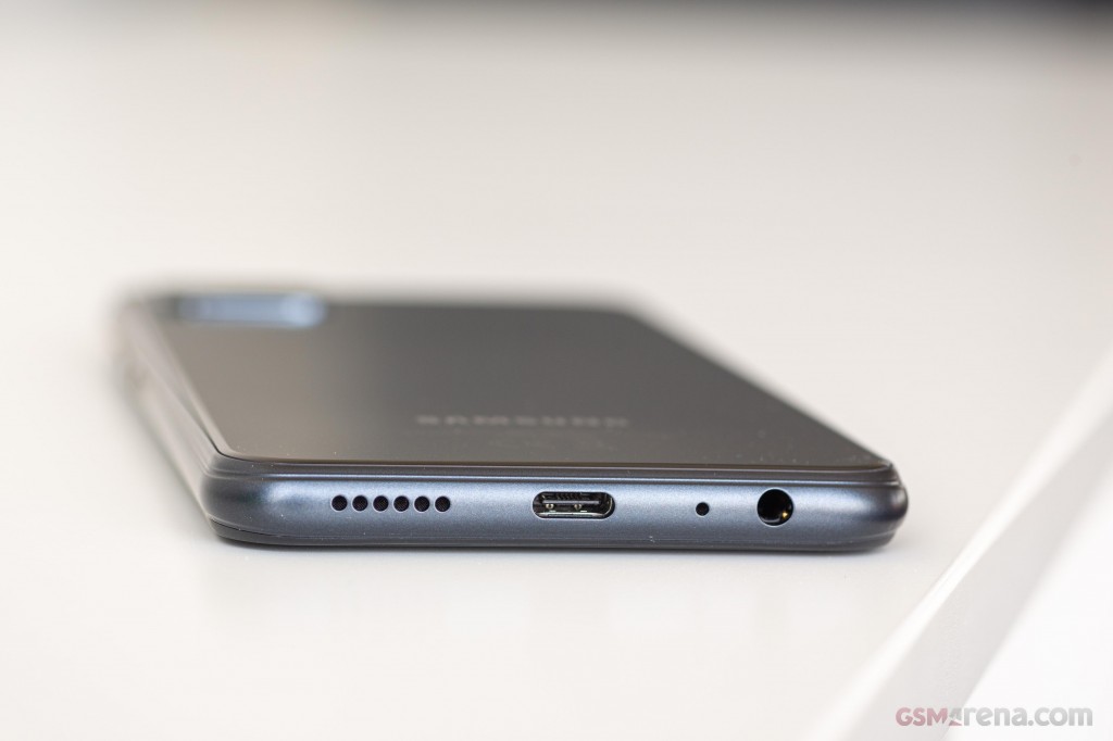 Samsung Galaxy A22 5G hands-on photo 4