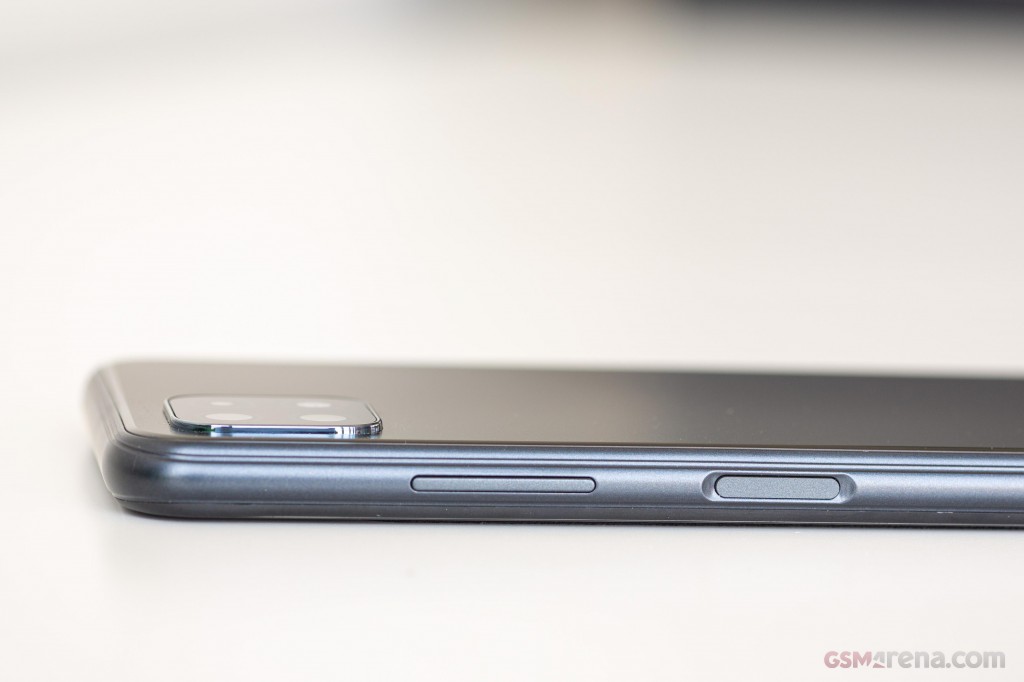 Samsung Galaxy A22 5G hands-on photo 5