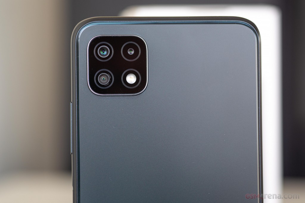 Samsung Galaxy A22 5G hands-on photo 8