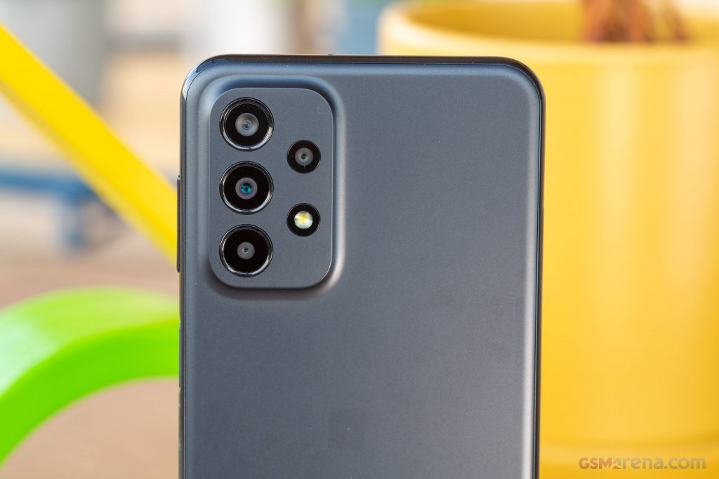 Samsung Galaxy A23 5G hands-on photo 11