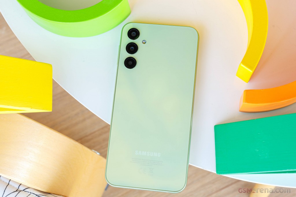 Samsung Galaxy A24 4G hands-on photo 4