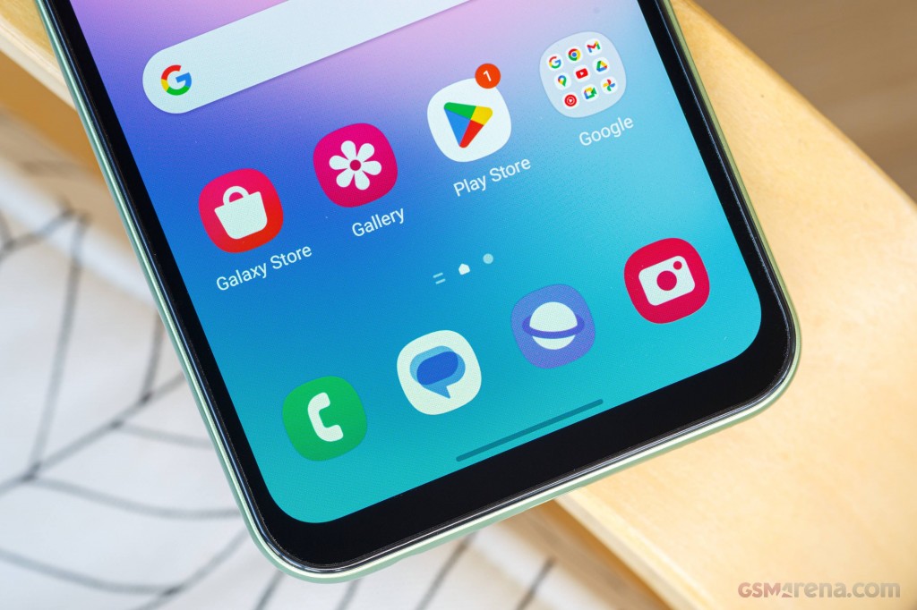 Samsung Galaxy A24 4G hands-on photo 6