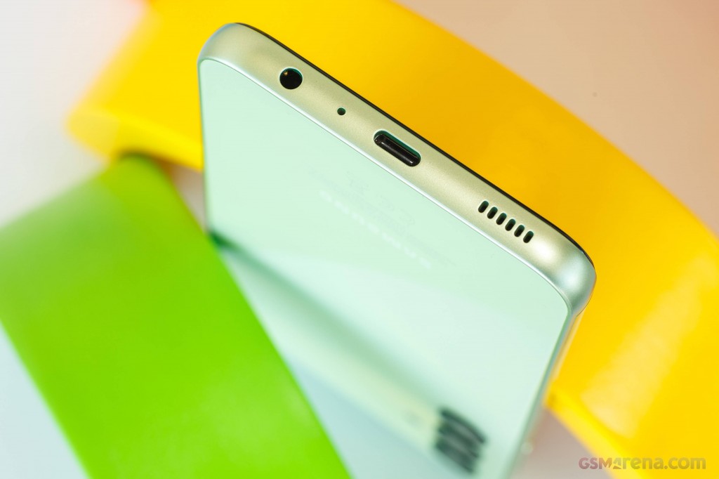 Samsung Galaxy A24 4G hands-on photo 9