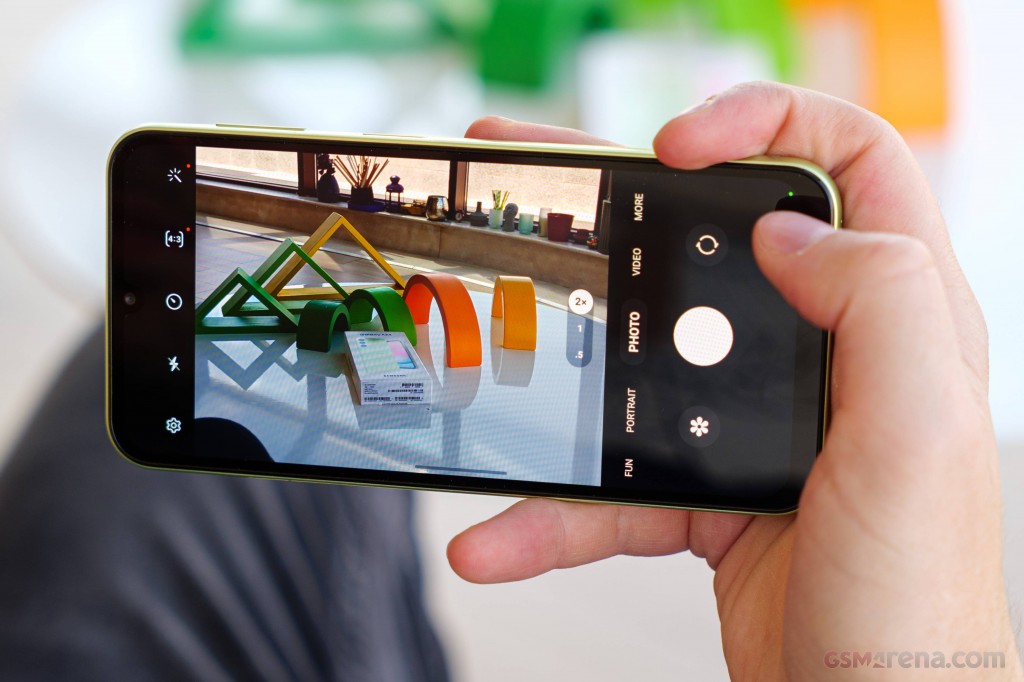 Samsung Galaxy A24 4G hands-on photo 25
