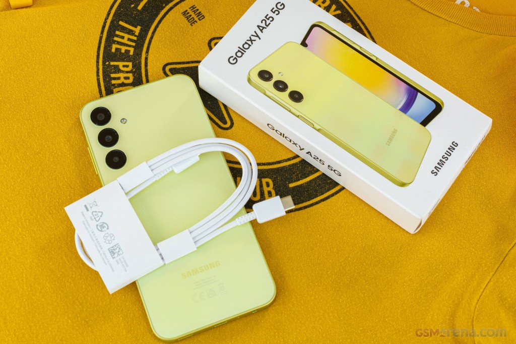Samsung Galaxy A25 hands-on photo 1