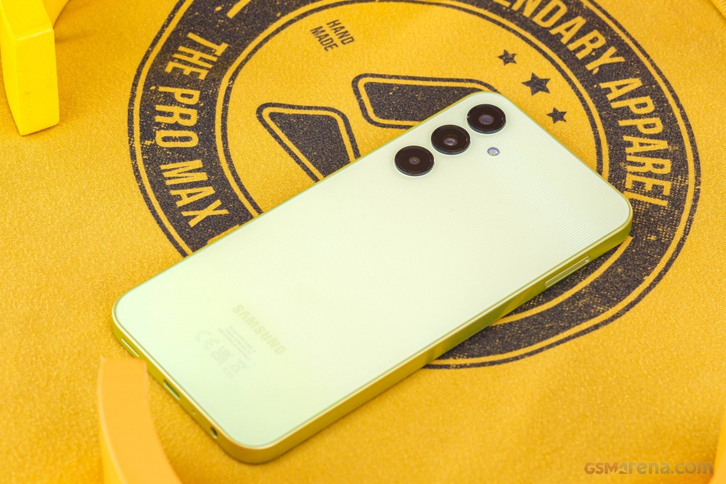 Samsung Galaxy A25 hands-on photo 3