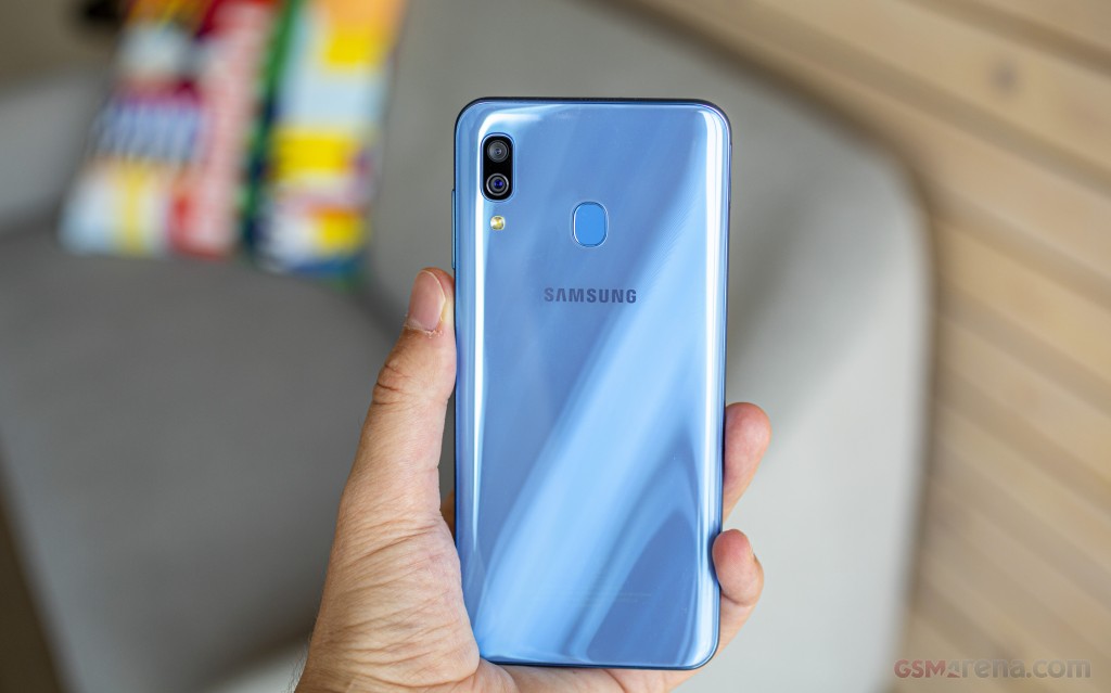 Samsung Galaxy A30 hands-on photo 9