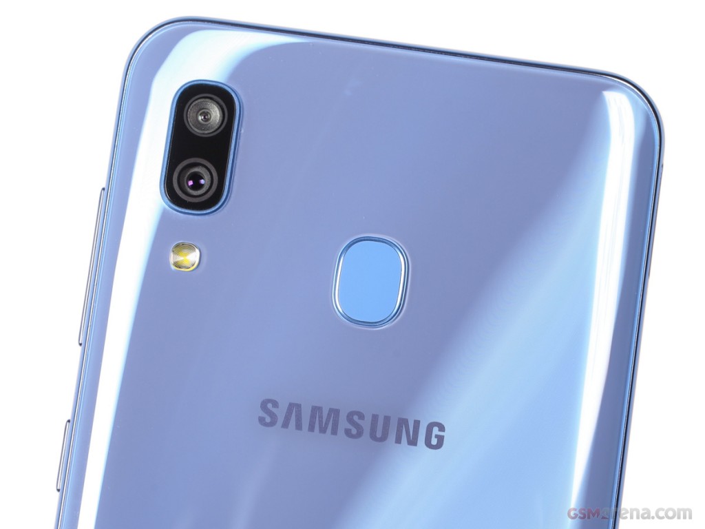 Samsung Galaxy A30 hands-on photo 14